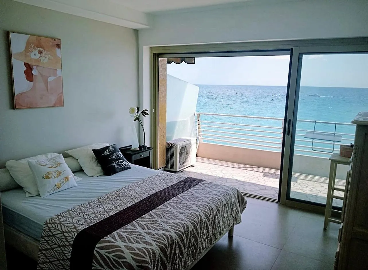 Magnifique 4 Couchages Front Mer Menton